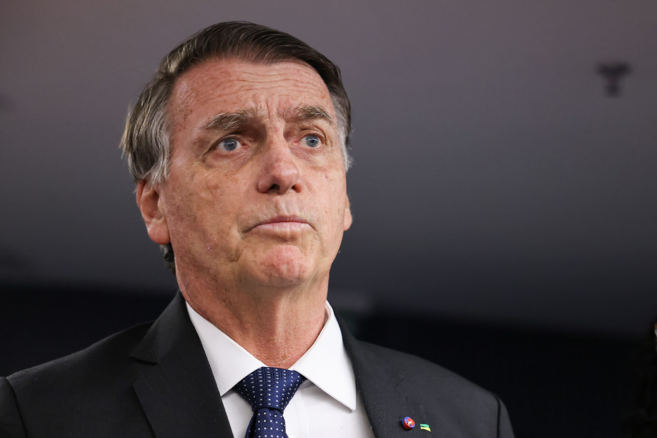 bolsonaro-pede-visita-de-nikolas-e-16-membros-de-grupo-de-oracao