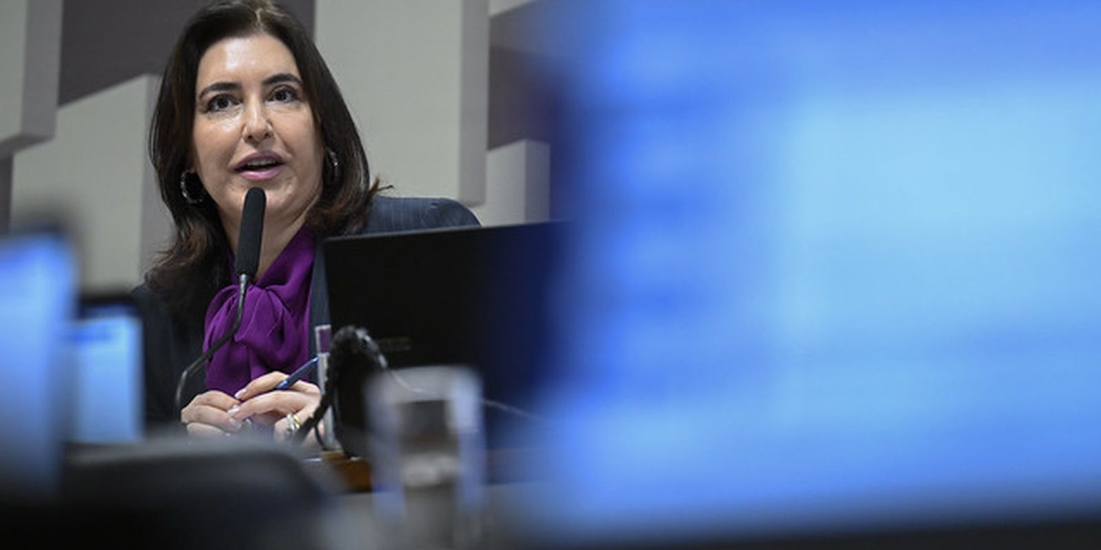 no-senado,-tebet-defende-revisao-de-gastos-e-de-isencoes-fiscais