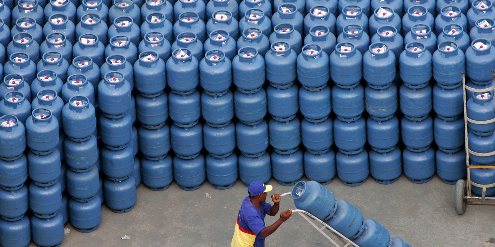 caixa-credencia-revendedoras-para-o-programa-gas-do-povo