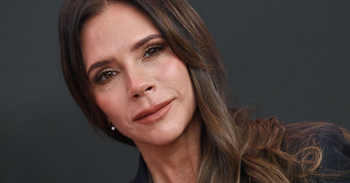 victoria-beckham-revela-que-usava-bolsa-falsa-para-se-manter-relevante