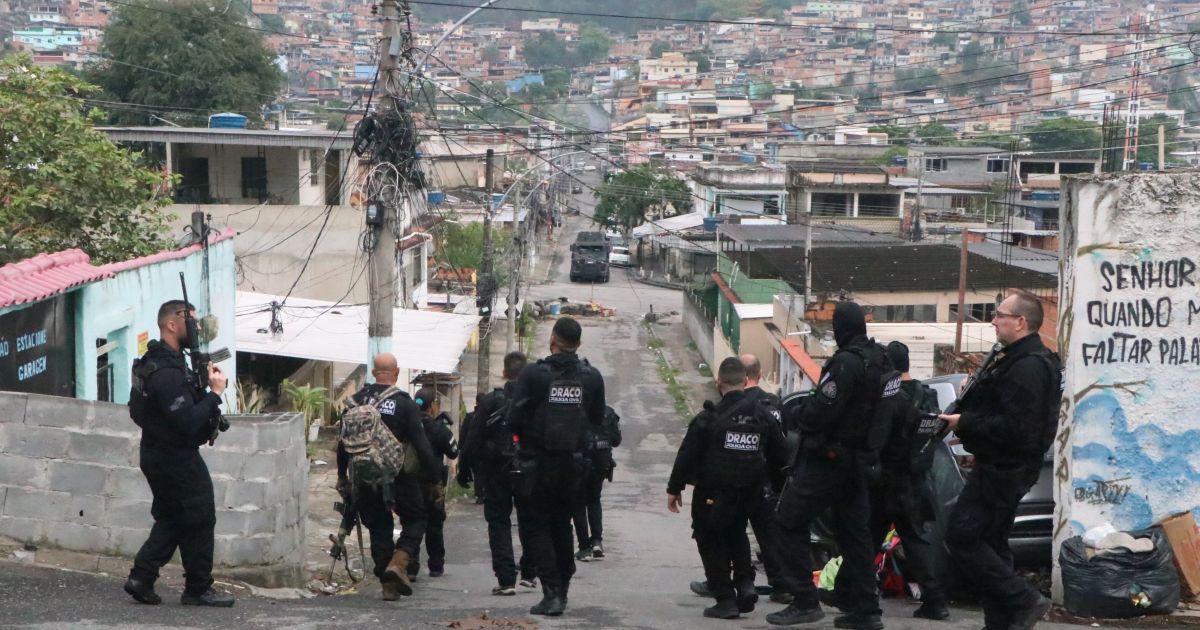 cenas-de-guerra-e-20-mortos:-o-que-se-sabe-sobre-megaoperacao-no-alemao