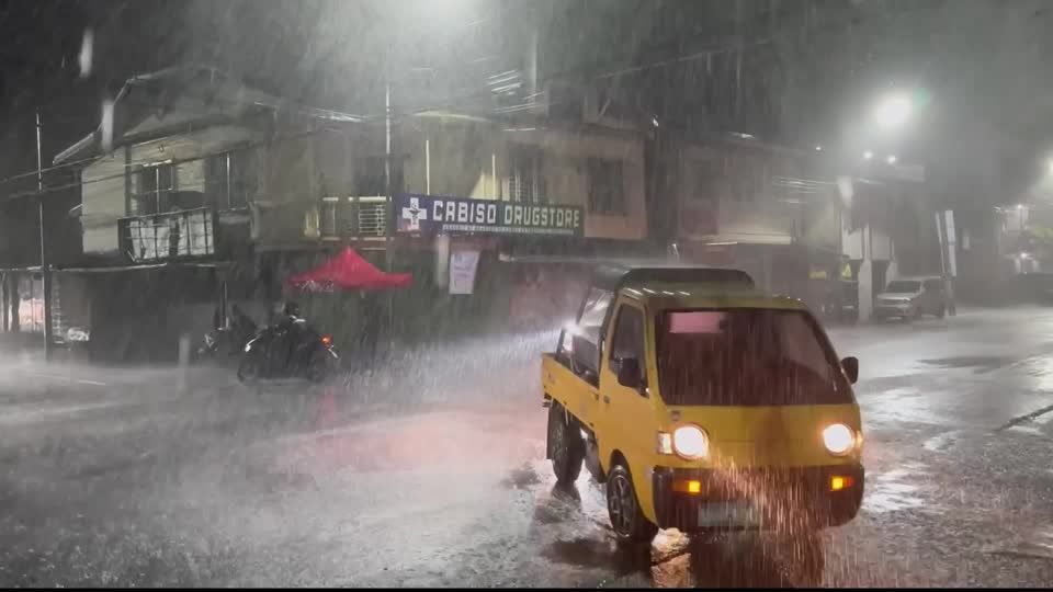 segundo-tufao-a-atingir-filipinas-obriga-mais-de-1,4-milhao-a-se-deslocarem
