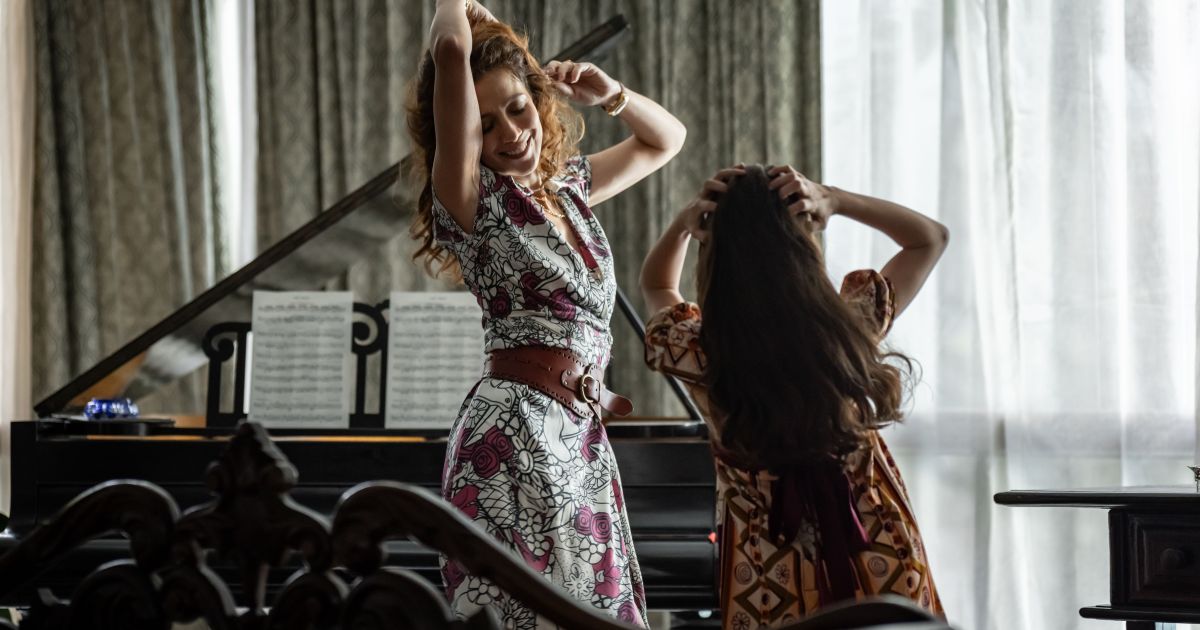 “angela-diniz”:-marjorie-estiano-se-emociona-ao-relembrar-cena-da-serie
