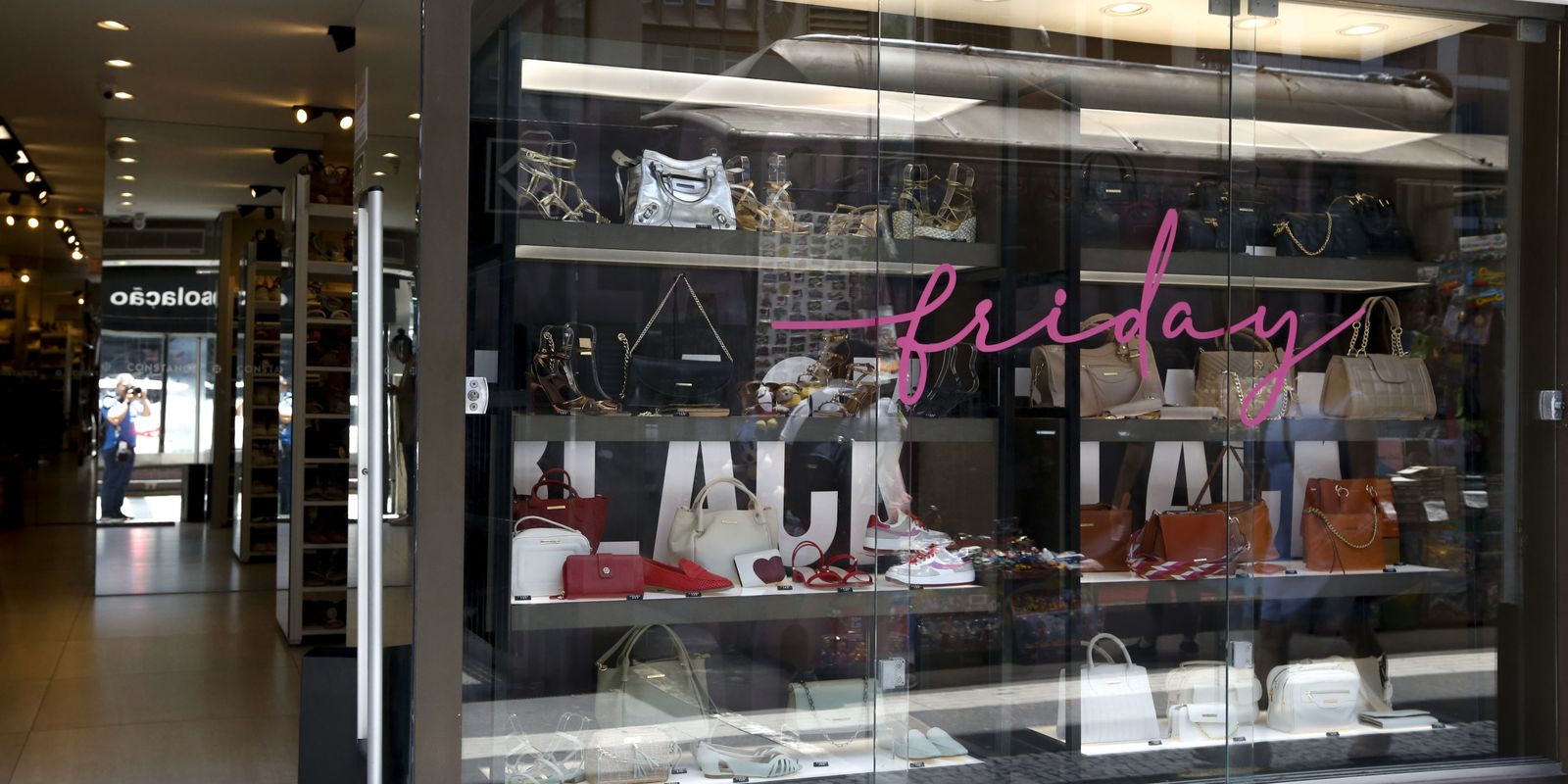 black-friday-deve-movimentar-r$-5,4-bilhoes-no-comercio-do-pais
