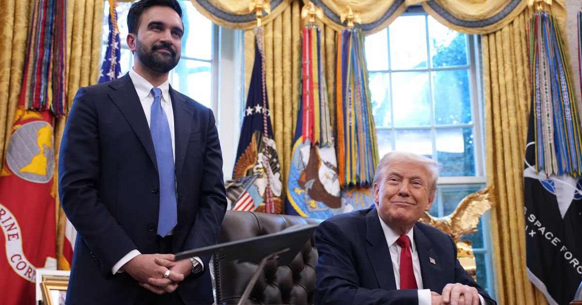 trump-diz-que-e-“ok”-prefeito-eleito-de-nova-york-chama-lo-de-fascista