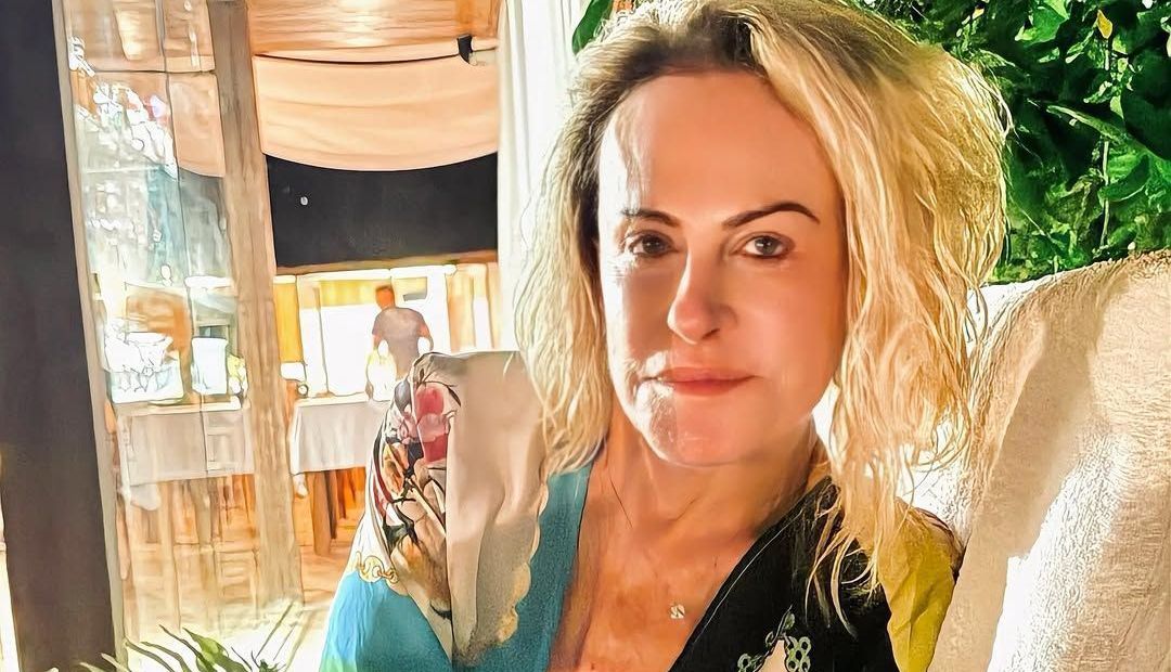 “o-segredo-e-gostar-do-que-faz”,-diz-ana-maria-braga-sobre-anos-de-carreira