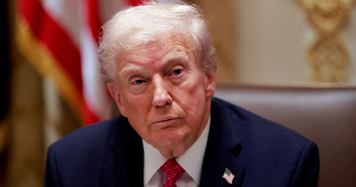 trump-diz-estar-“desapontado”-por-zelensky-nao-ter-lido-plano-de-paz