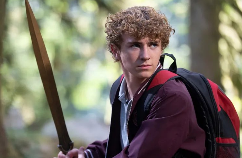 segunda-temporada-de-“percy-jackson”-chega-ao-streaming