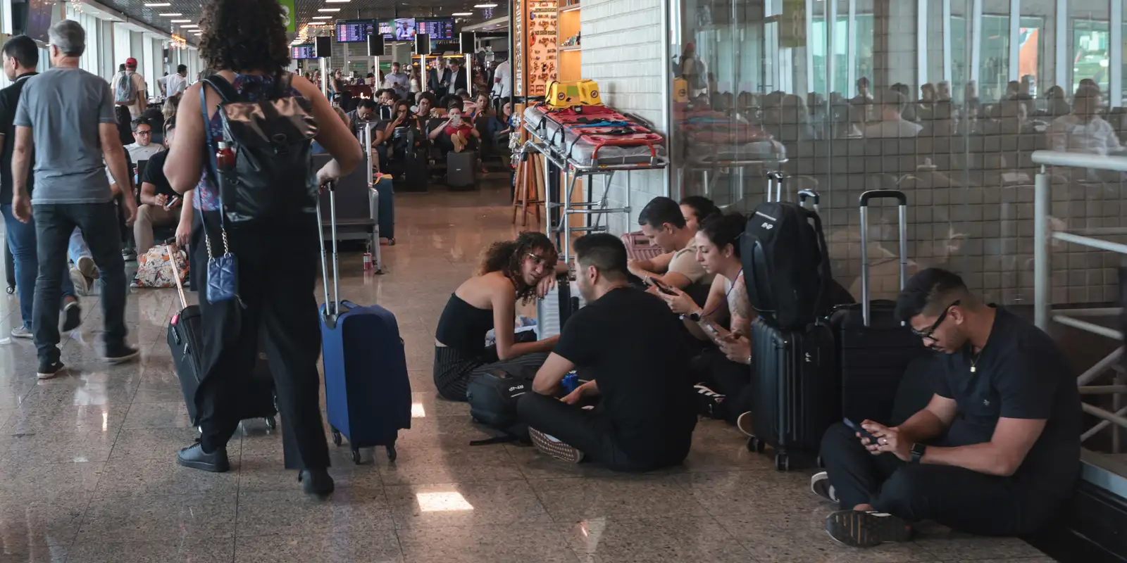 passageiros-de-congonhas-relatam-cansaco-e-falta-de-suporte-de-aereas