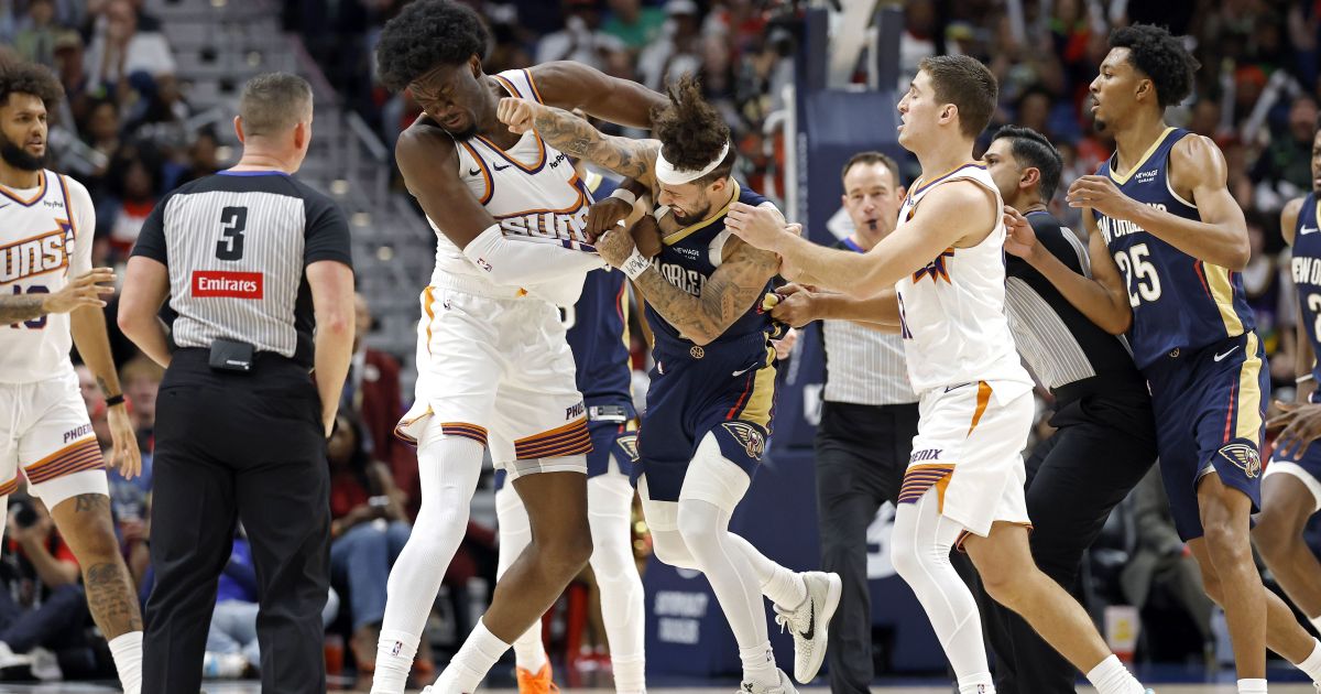 jogadores-trocam-socos-na-nba;-veja-briga