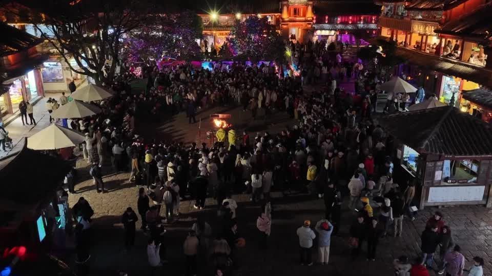 china-prepara-atividades-de-ano-novo-e-espera-milhoes-de-viagens;-veja
