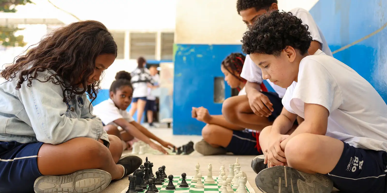 mec-fara-pesquisa-sobre-impacto-da-restricao-de-celular-nas-escolas
