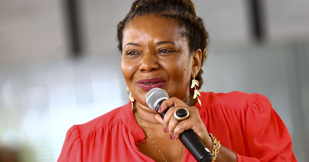 ministra-exalta-maturidade-do-cinema-nacional-em-sessao-de-o-agente-secreto