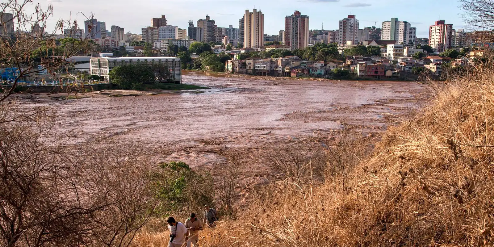 acoes-de-saude-receberam-quase-r$-1-bilhao-do-fundo-rio-doce-em-2025
