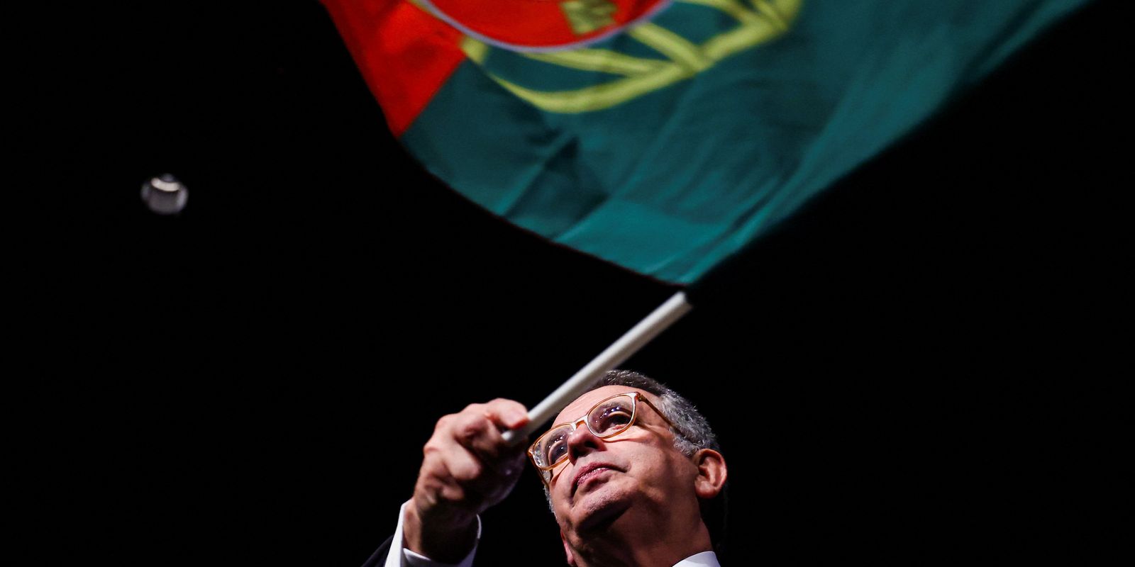 socialista-antonio-jose-seguro-e-eleito-presidente-de-portugal