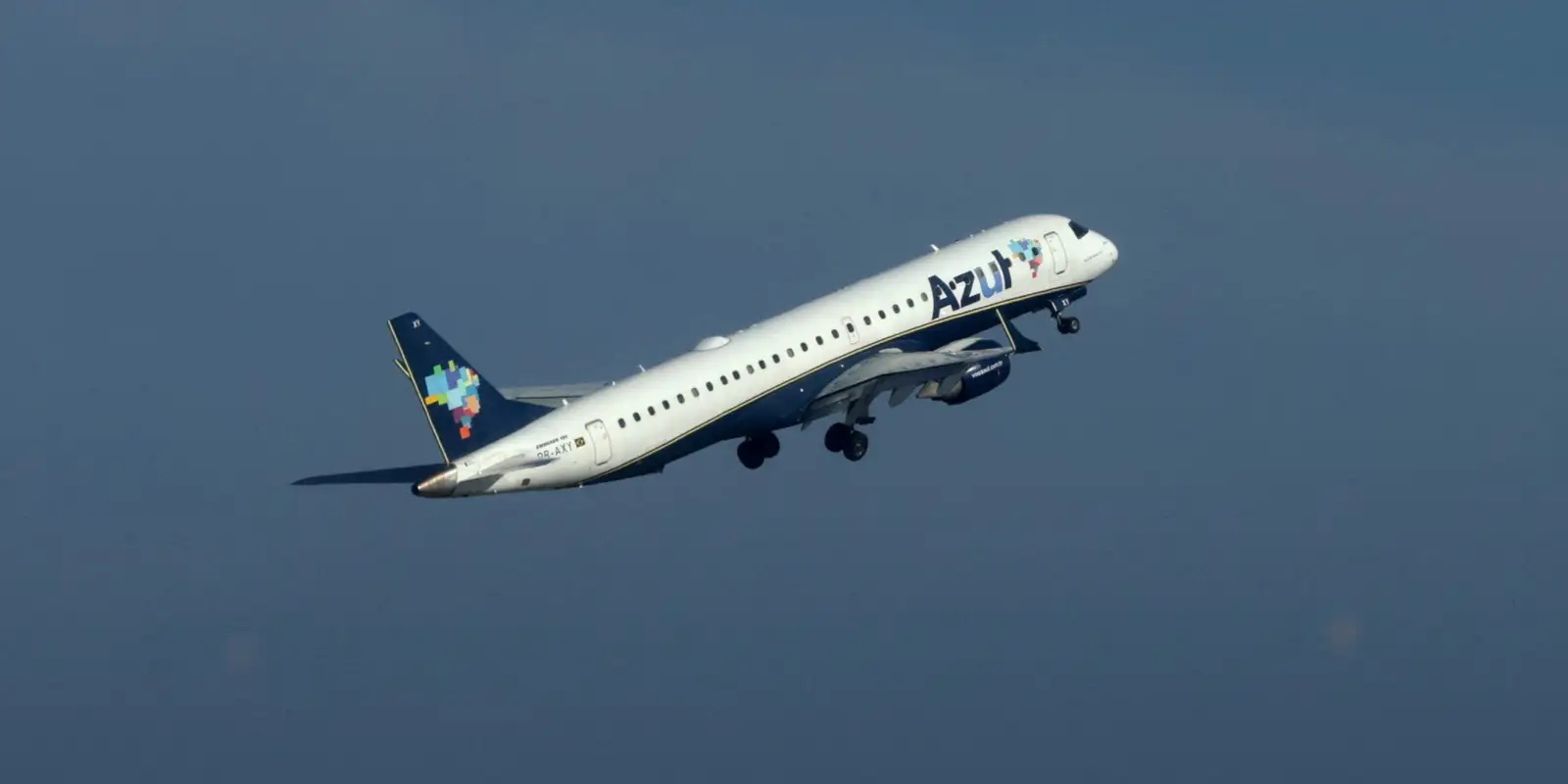 azul-fecha-acordo-de-us$-200-milhoes-com-american-e-united-airlines