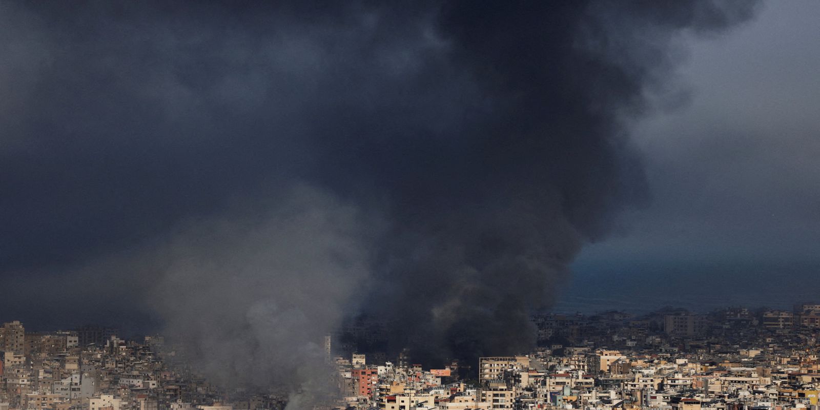 lider-iraniano-afirma-que-pais-defendera-dignidade-e-autoridade