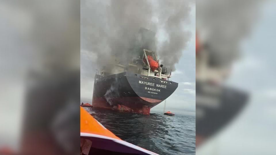 tres-pessoas-estao-desaparecidas-apos-explosao-em-navio-no-oriente-medio