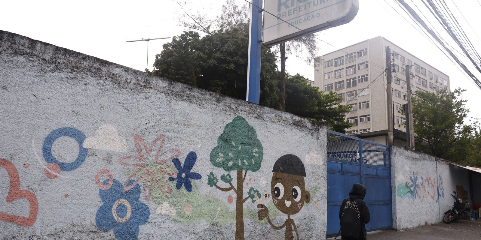 violencia-interrompe-transportes-e-afeta-acesso-a-educacao-no-rio