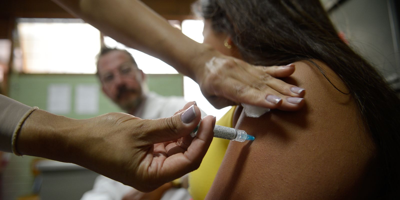 empresas-deverao-informar-trabalhadores-sobre-canceres-e-vacina