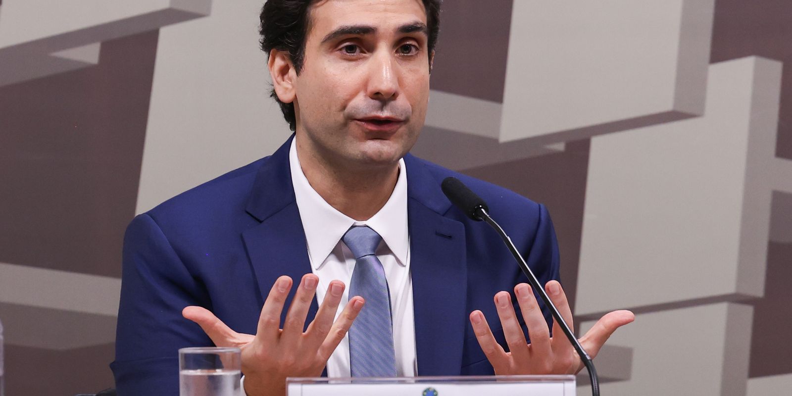 galipolo-pede-aprovacao-de-pec-que-preve-mais-autonomia-para-o-bc