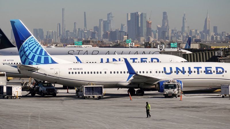 united-airlines-supera-previsoes-de-lucro-e-receita-no-1o-trimestre