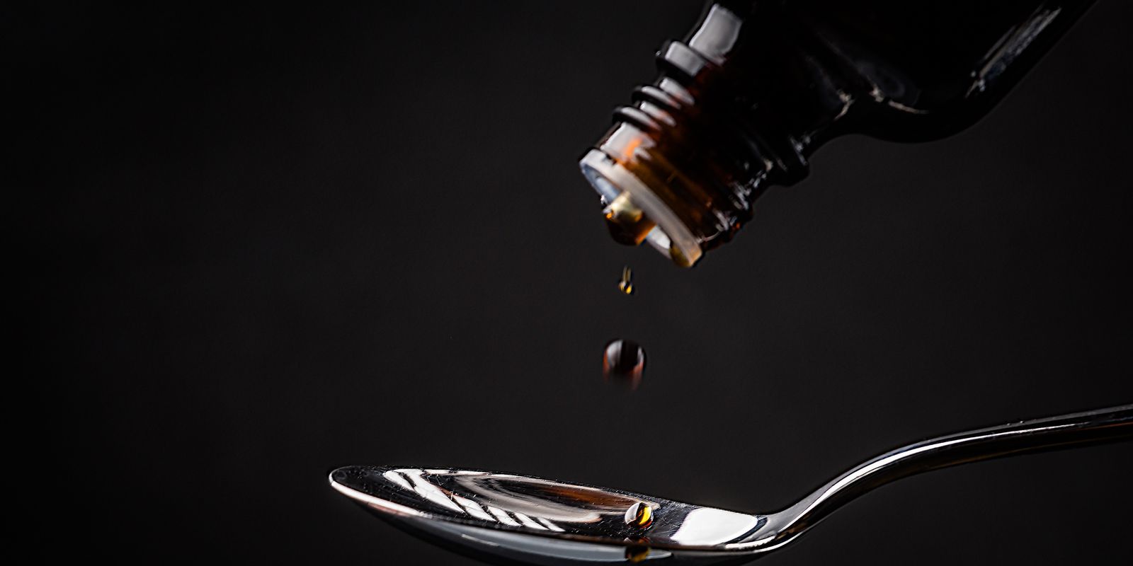 anvisa-suspende-venda-de-xaropes-com-clobutinol