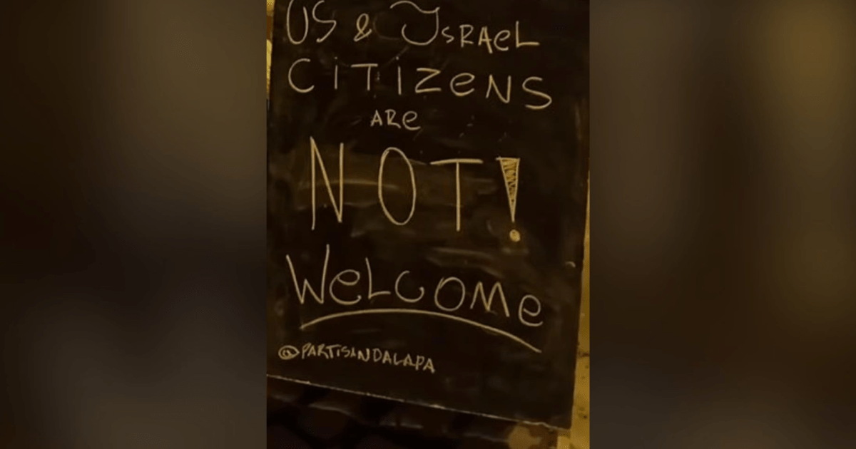 no-rj,-bar-tem-cadastro-cancelado-por-proibir-israelenses-e-americanos