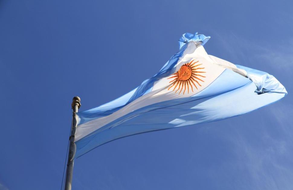 atividade-economica-da-argentina-cresce-5,5%-em-marco,-aponta-indec