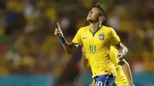 relembre-como-foi-a-fratura-de-neymar-na-copa-de-2014-e-sua-recuperacao