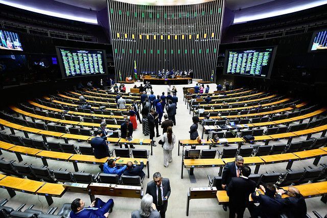 congresso-reage-aos-decretos-de-lula-sem-resolver-no-das-big-techs