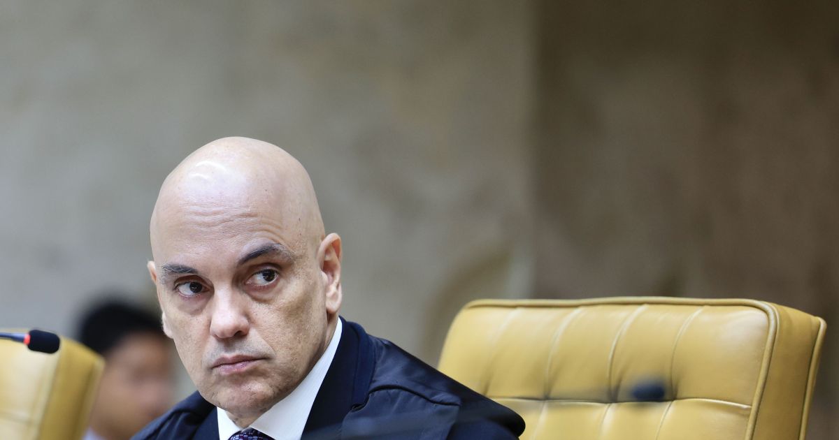 moraes-se-reune-hoje-com-defesa-de-bolsonaro-antes-de-definir-domiciliar