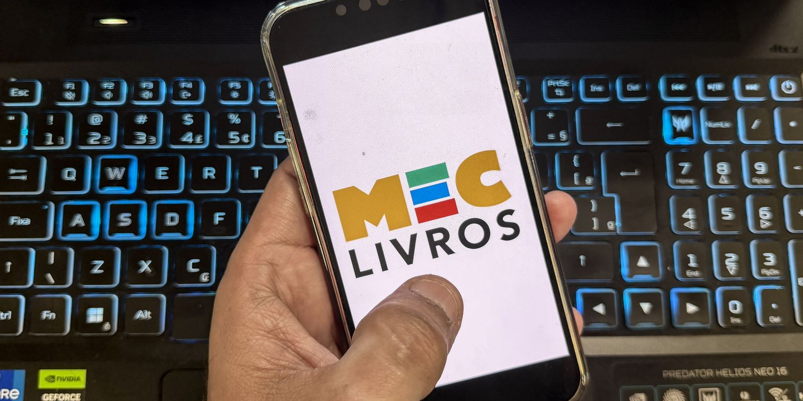 mec-livros-oferece-mais-7,8 mil-obras-em-ingles-e-espanhol
