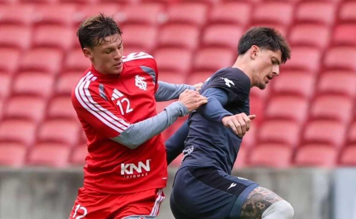coritiba-roda-elenco-e-da-chances-para-jovens-em-jogo-treino-contra-o-internacional