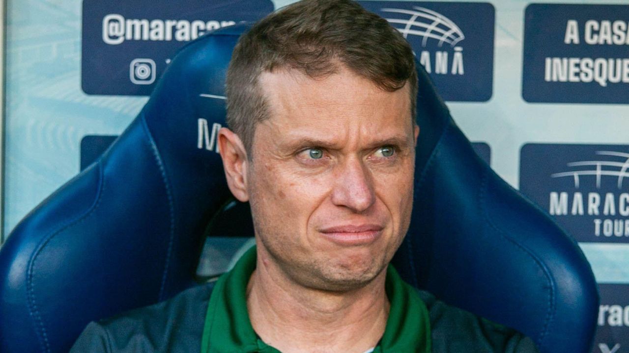 jogador-que-foi-vaiado-pela-torcida-pode-trocar-coritiba-por-clube-da-serie-b