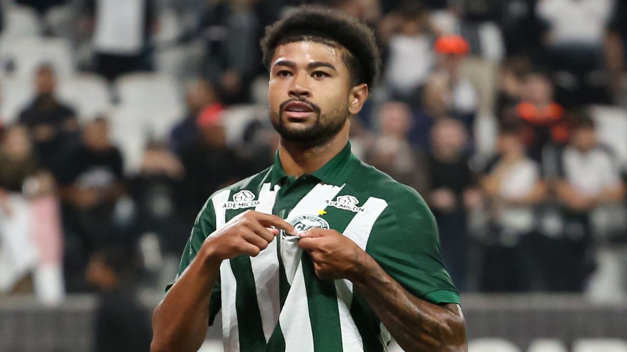 lucas-ronier,-do-coritiba,-entra-no-top-5-de-atacantes-da-america-do-sul