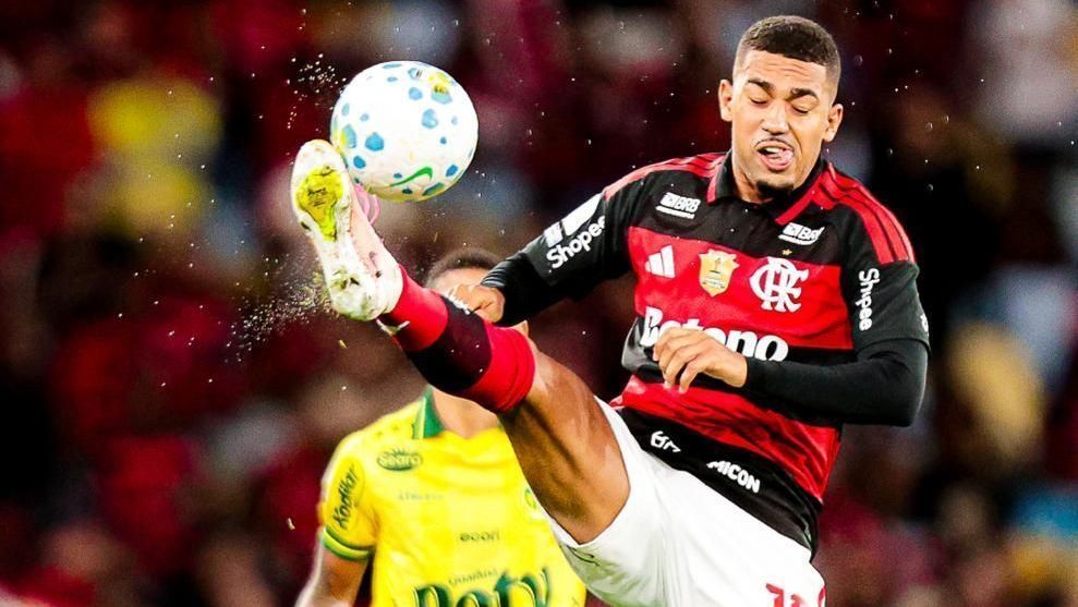 samuel-lino-celebra-aproximacao-da-lideranca-do-brasileirao:-“muita-forca”